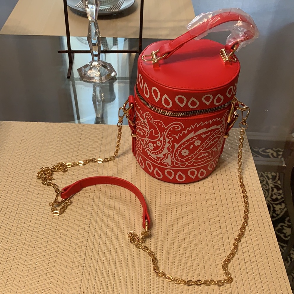 Purses - Picture 3 of 3